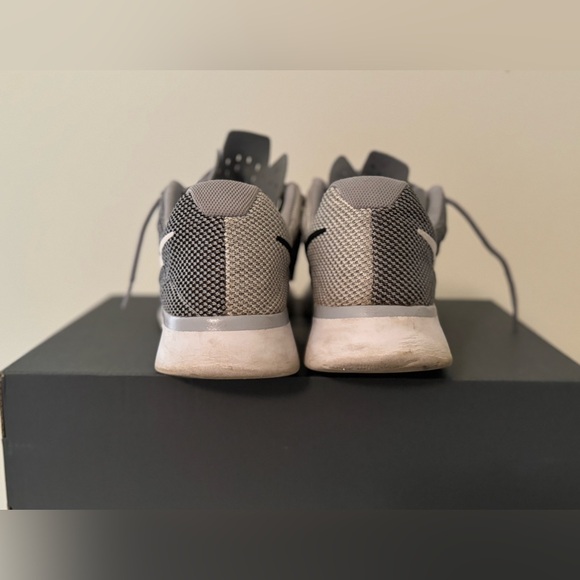 Grey/White/Black Nike Shoes. Used - Good Condition. Men’s 11.5z - Picture 5 of 5